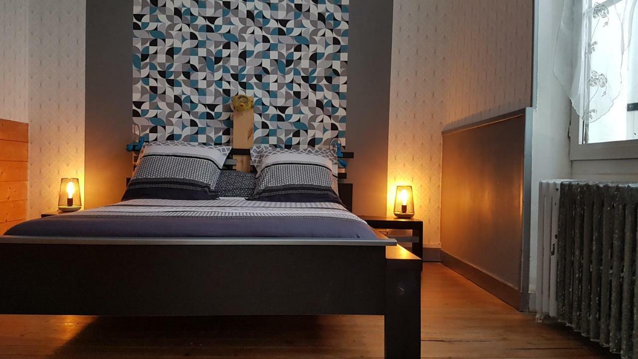 Bed and Breakfast L'Escale Marine - Couette Et Cafe Ла-Рошель Экстерьер фото
