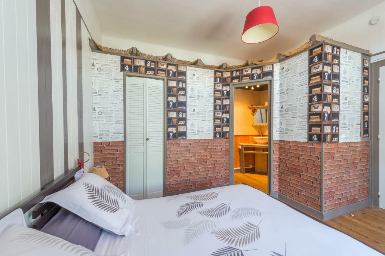 Bed and Breakfast L'Escale Marine - Couette Et Cafe Ла-Рошель Экстерьер фото